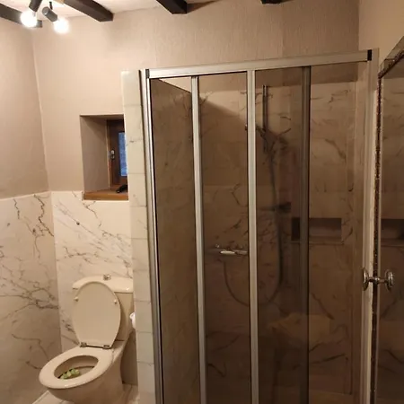 Couette-café La Commanderie 3*