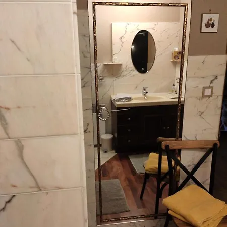 Bed & Breakfast La Commanderie 3*