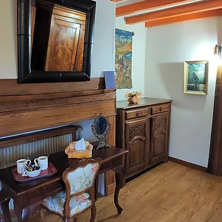 La Commanderie Bed & Breakfast 3*