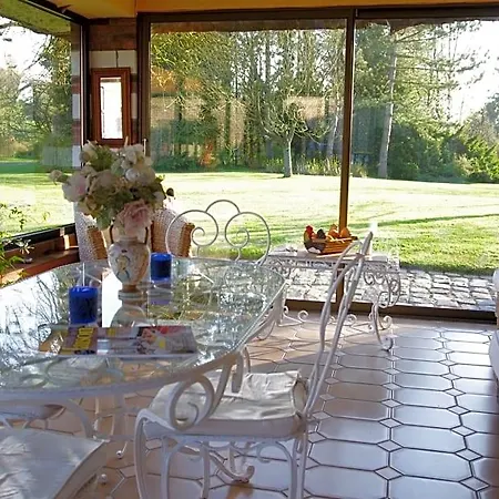 La Commanderie Bed & Breakfast 3*